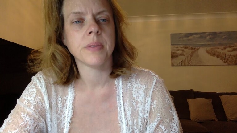 ElizabethArden42's Streamate show and profile