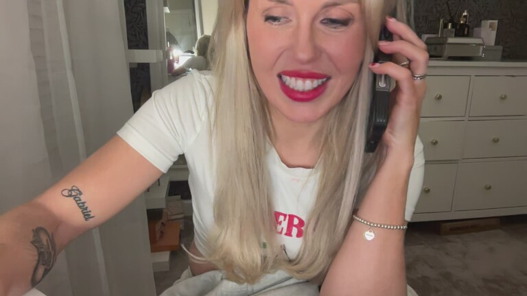 FitnessBunny's Streamate show and profile