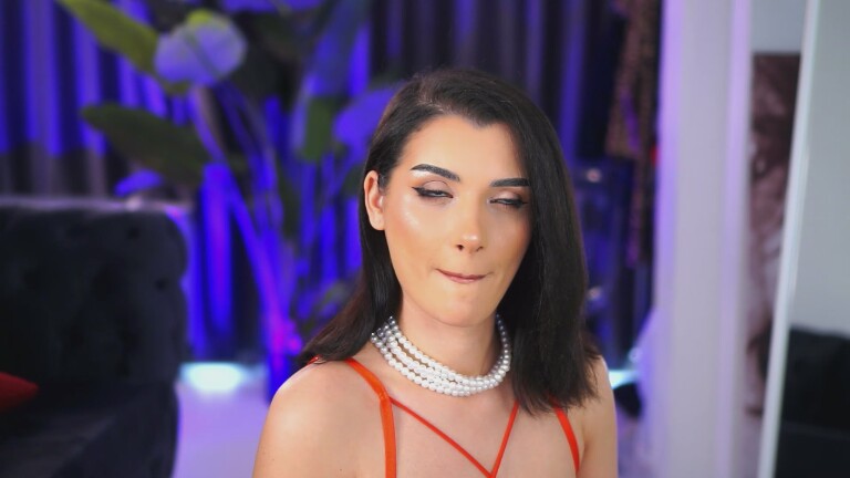 NaughtyyChloe's Streamate show and profile