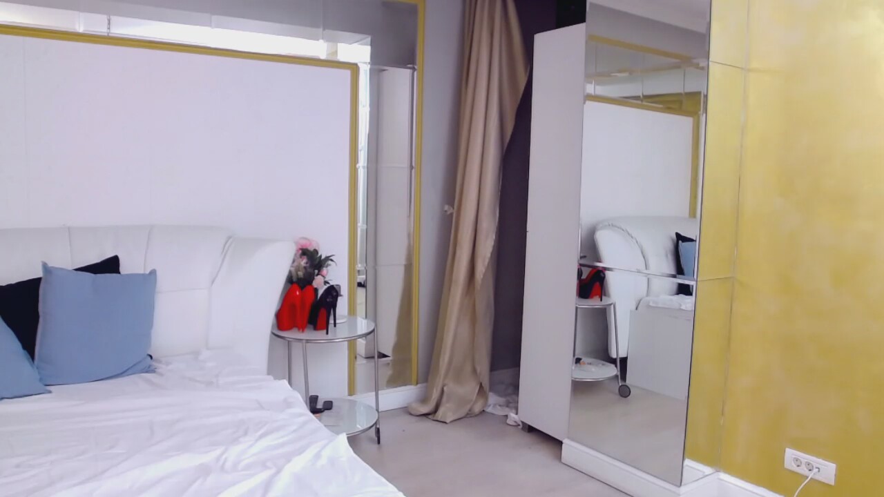 Alexa_Fay