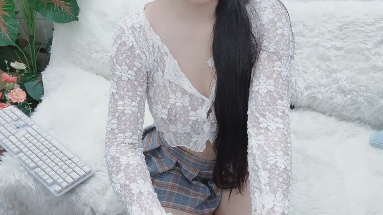 Sweet_titi's Streamate show and profile